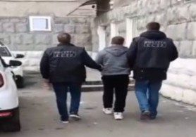 Tatăl vitreg și abuzatorul unei adolescente – reținuți pentru exploatarea ei sexuală